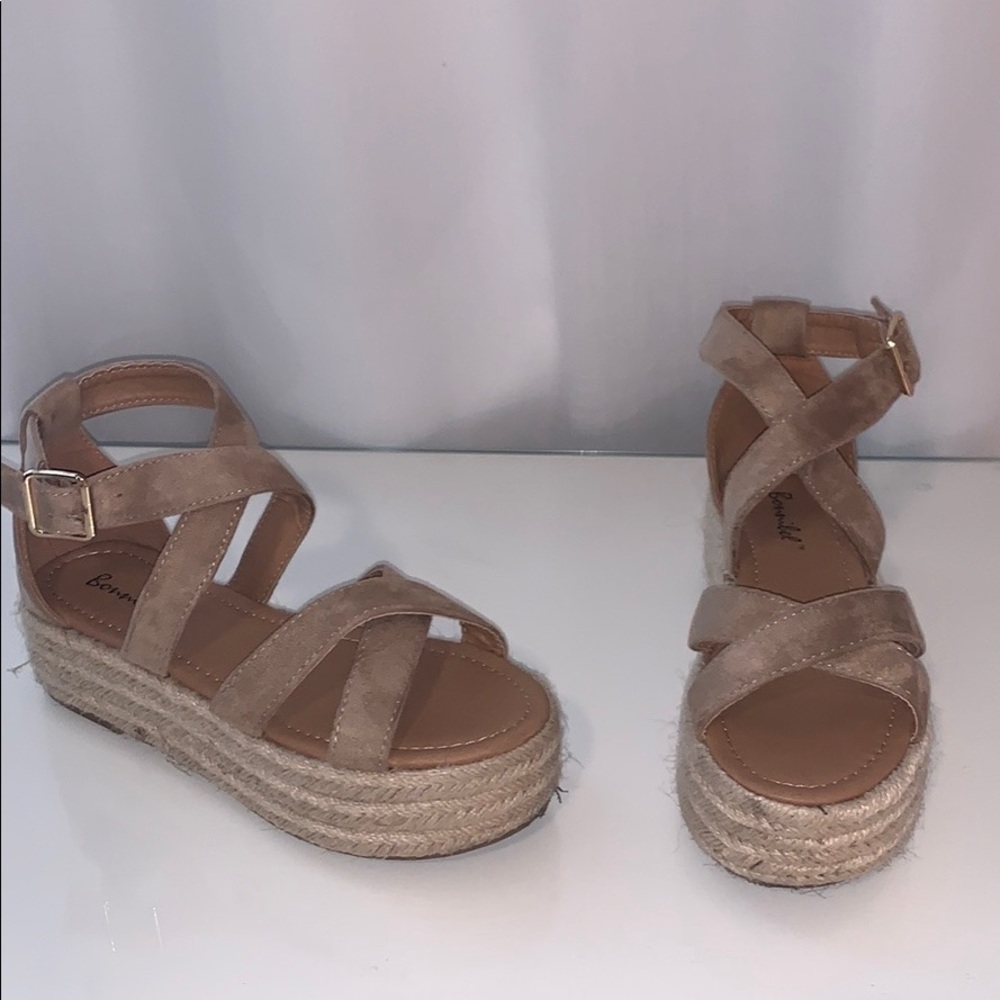 Taupe espadrille flatform sandals 7.5!!